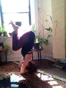 Headstand A prep: The Egg Shape (hips over head)